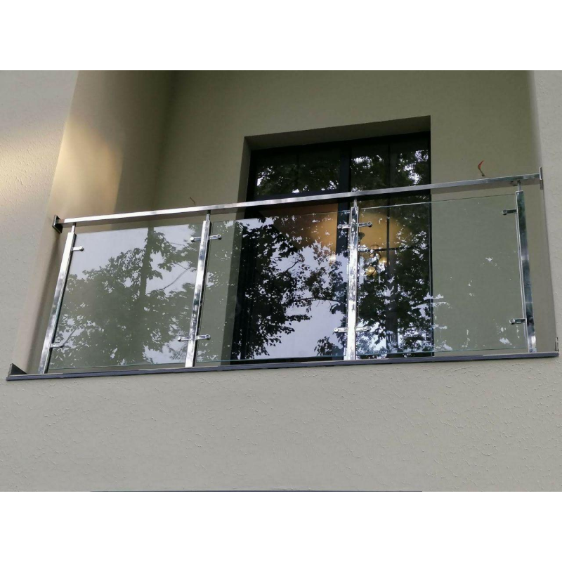 Перила з нержавіючої сталі зі склoм